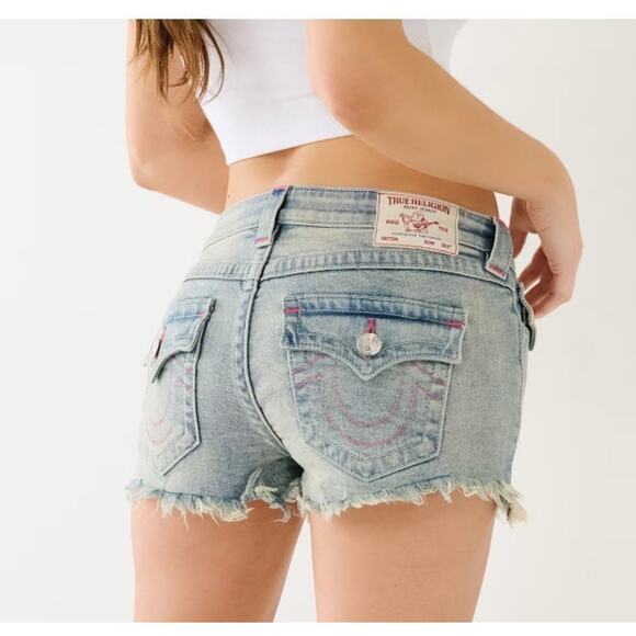 True Religion Joey Big T Short Raw Hem Low Rise Distressed Denim Women's Size 26 - Picture 2 of 11